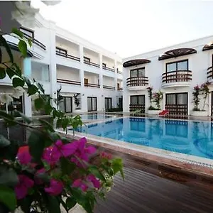 Hotel Beyaz, Golturkbuku
